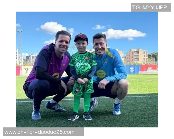 每体:什琴斯尼8场丢了15球,和霍安-加西亚距离巨大 每体:什琴斯尼8场丢了15球,和霍安-加西亚距离巨大